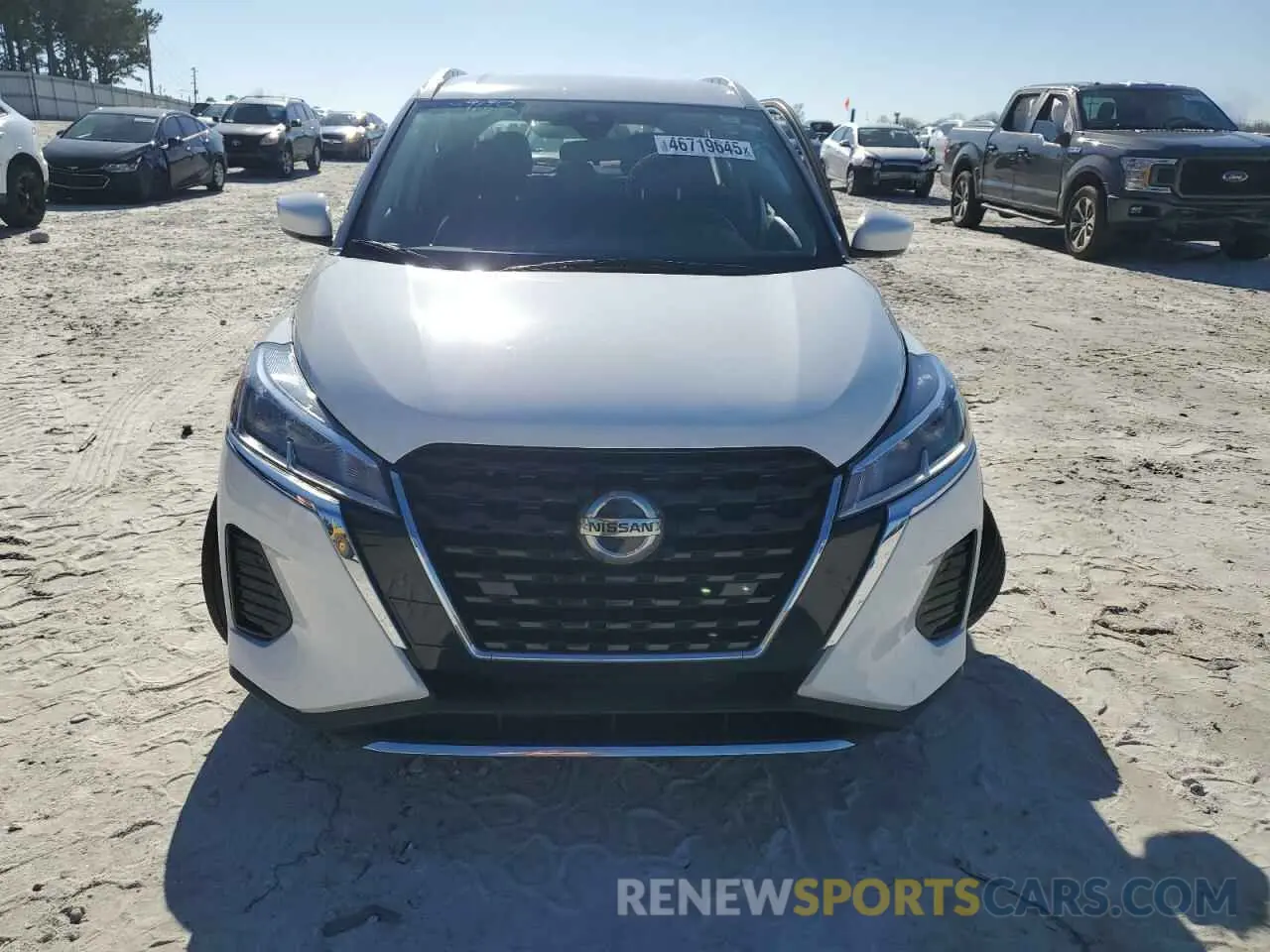 5 fotografías del automóvil dañado 3N1CP5CV5ML504486 NISSAN KICKS 2021