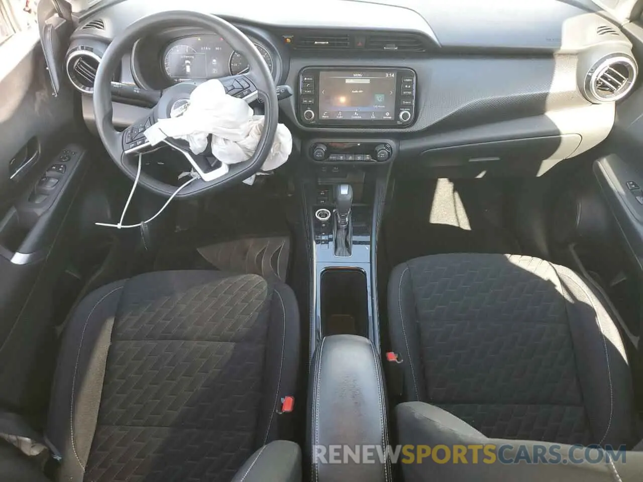 8 fotografías del automóvil dañado 3N1CP5CV5ML504486 NISSAN KICKS 2021