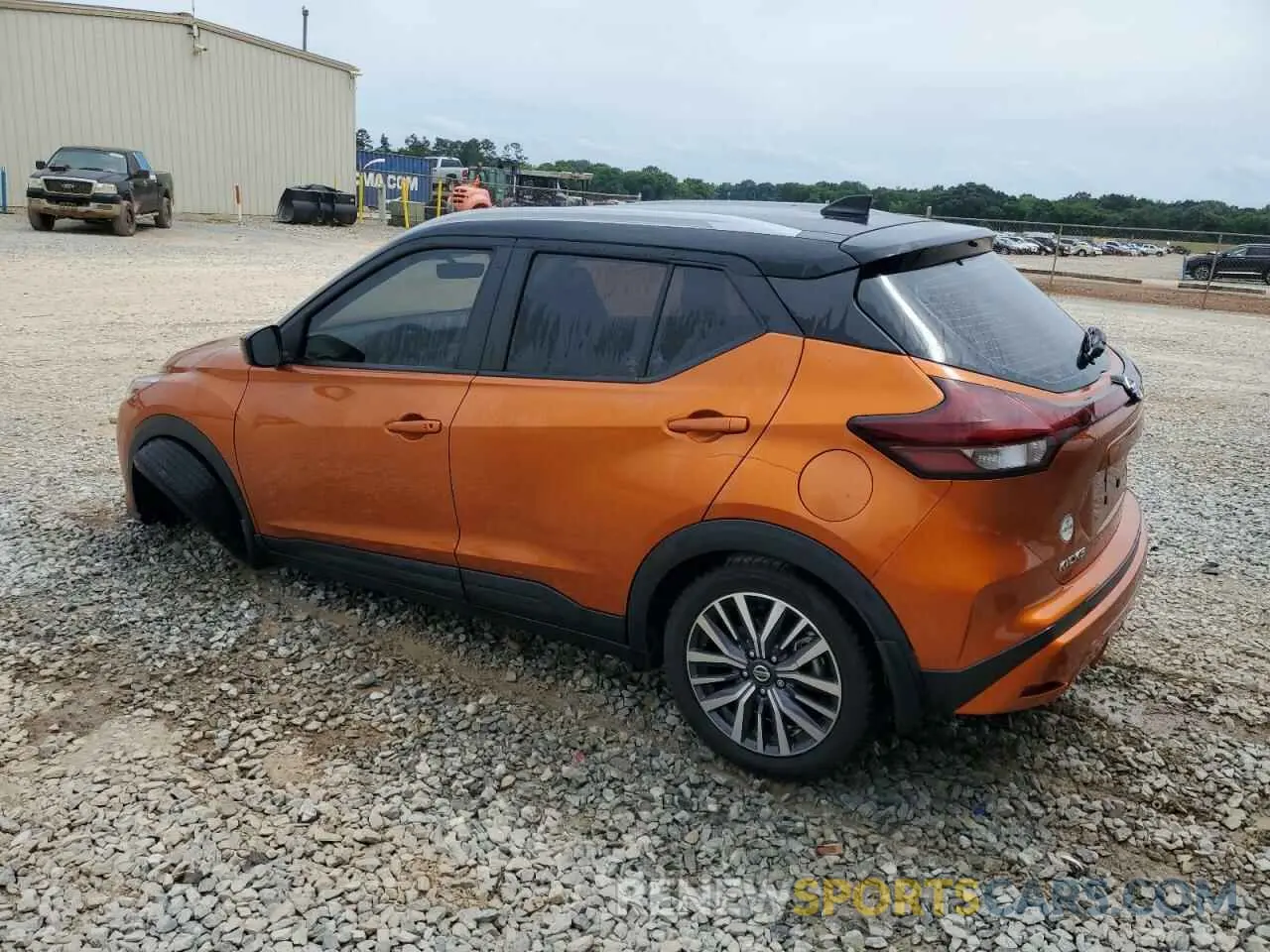 2 fotografías del automóvil dañado 3N1CP5CV5ML551226 NISSAN KICKS 2021
