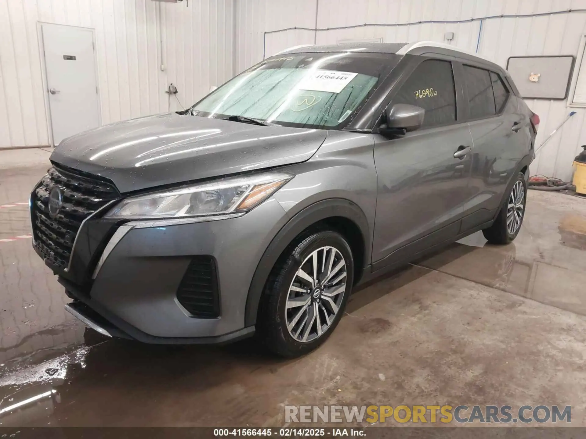 2 fotografías del automóvil dañado 3N1CP5CV6ML474446 NISSAN KICKS 2021