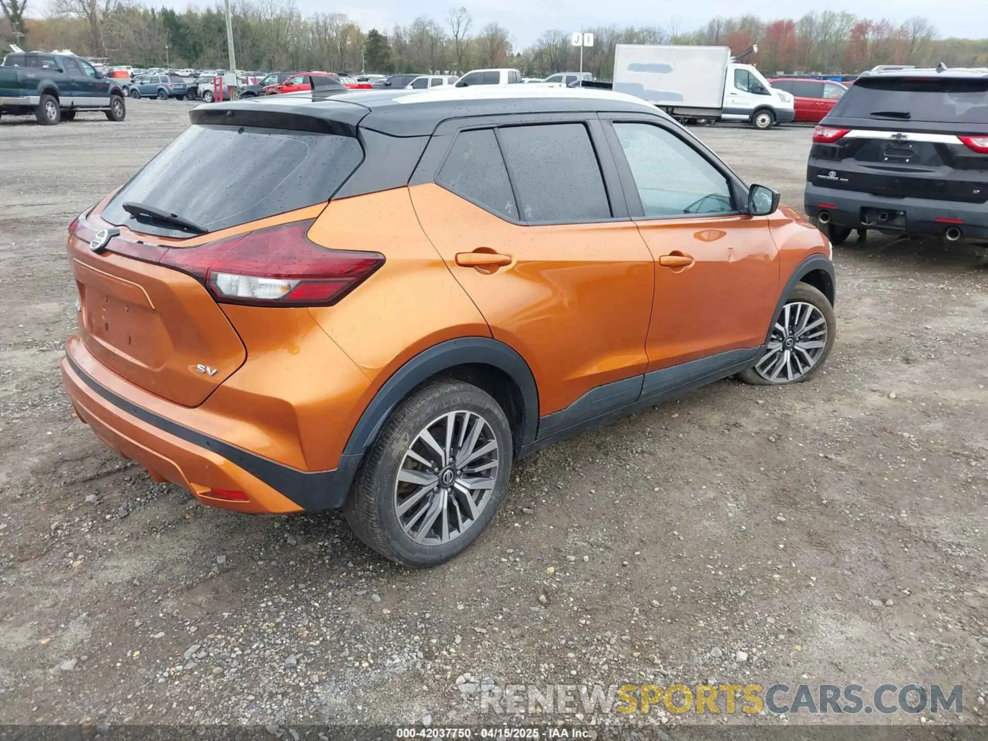 4 fotografías del automóvil dañado 3N1CP5CV6ML487360 NISSAN KICKS 2021
