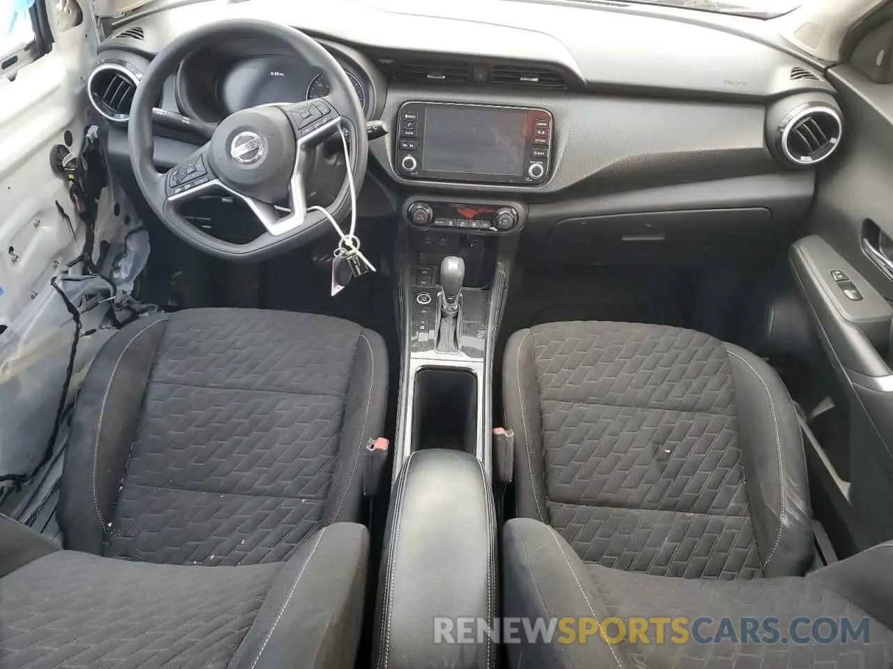 8 fotografías del automóvil dañado 3N1CP5CV7ML500584 NISSAN KICKS 2021