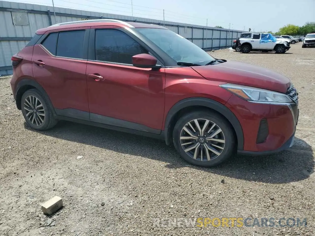 4 fotografías del automóvil dañado 3N1CP5CV7ML523931 NISSAN KICKS 2021