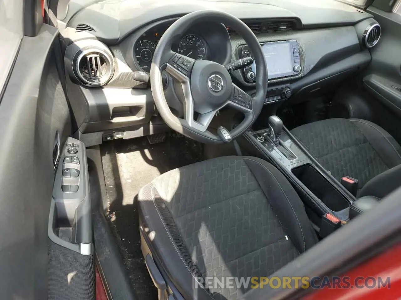 8 fotografías del automóvil dañado 3N1CP5CV7ML523931 NISSAN KICKS 2021