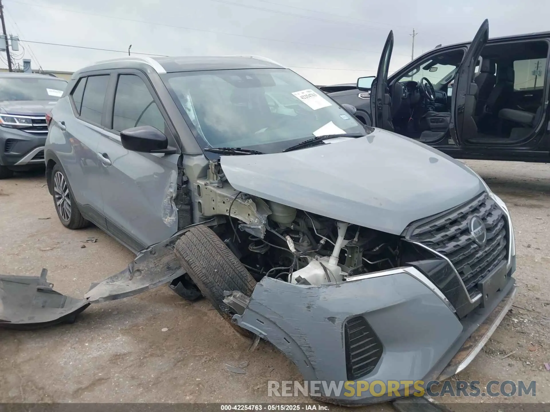 1 fotografías del automóvil dañado 3N1CP5CV7ML555388 NISSAN KICKS 2021