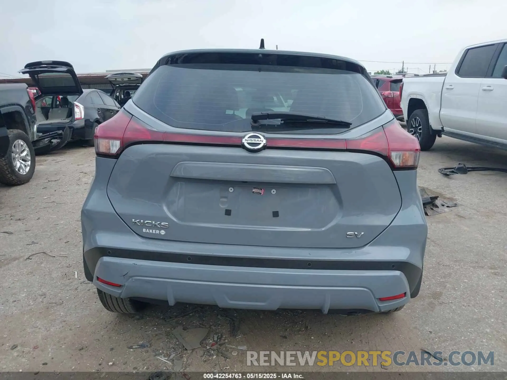 15 fotografías del automóvil dañado 3N1CP5CV7ML555388 NISSAN KICKS 2021