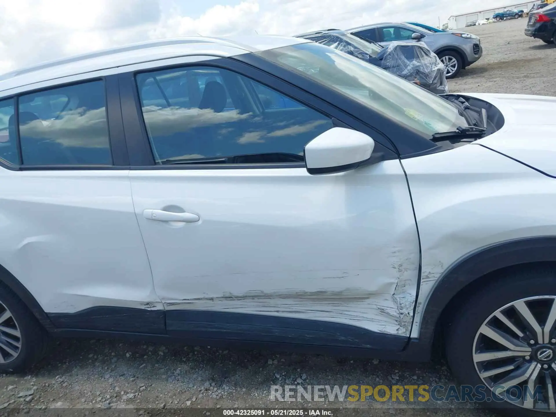 13 fotografías del automóvil dañado 3N1CP5CV8ML484251 NISSAN KICKS 2021