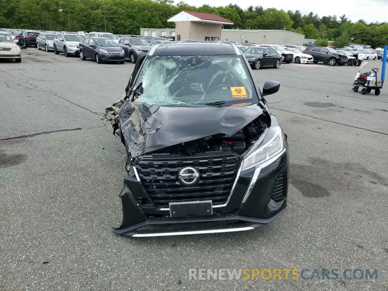 5 fotografías del automóvil dañado 3N1CP5CV8ML514719 NISSAN KICKS 2021