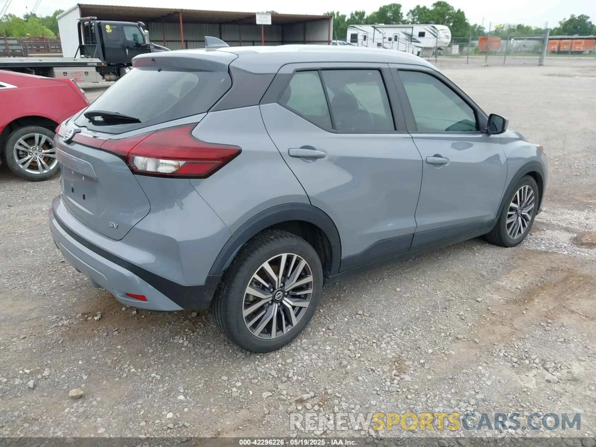 4 fotografías del automóvil dañado 3N1CP5CV9ML470424 NISSAN KICKS 2021