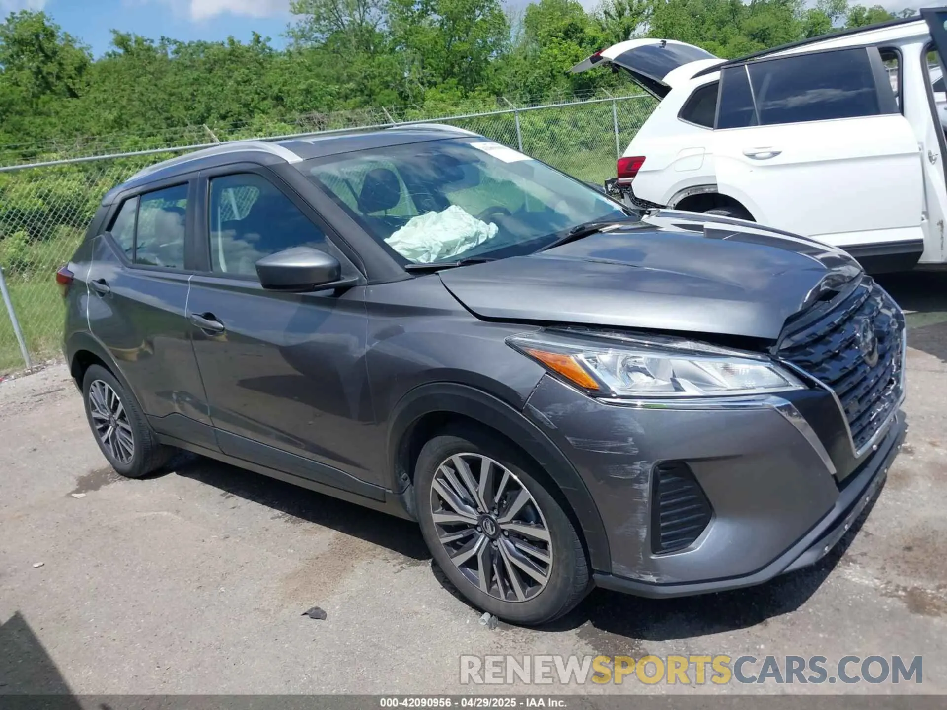 13 fotografías del automóvil dañado 3N1CP5CV9ML510923 NISSAN KICKS 2021