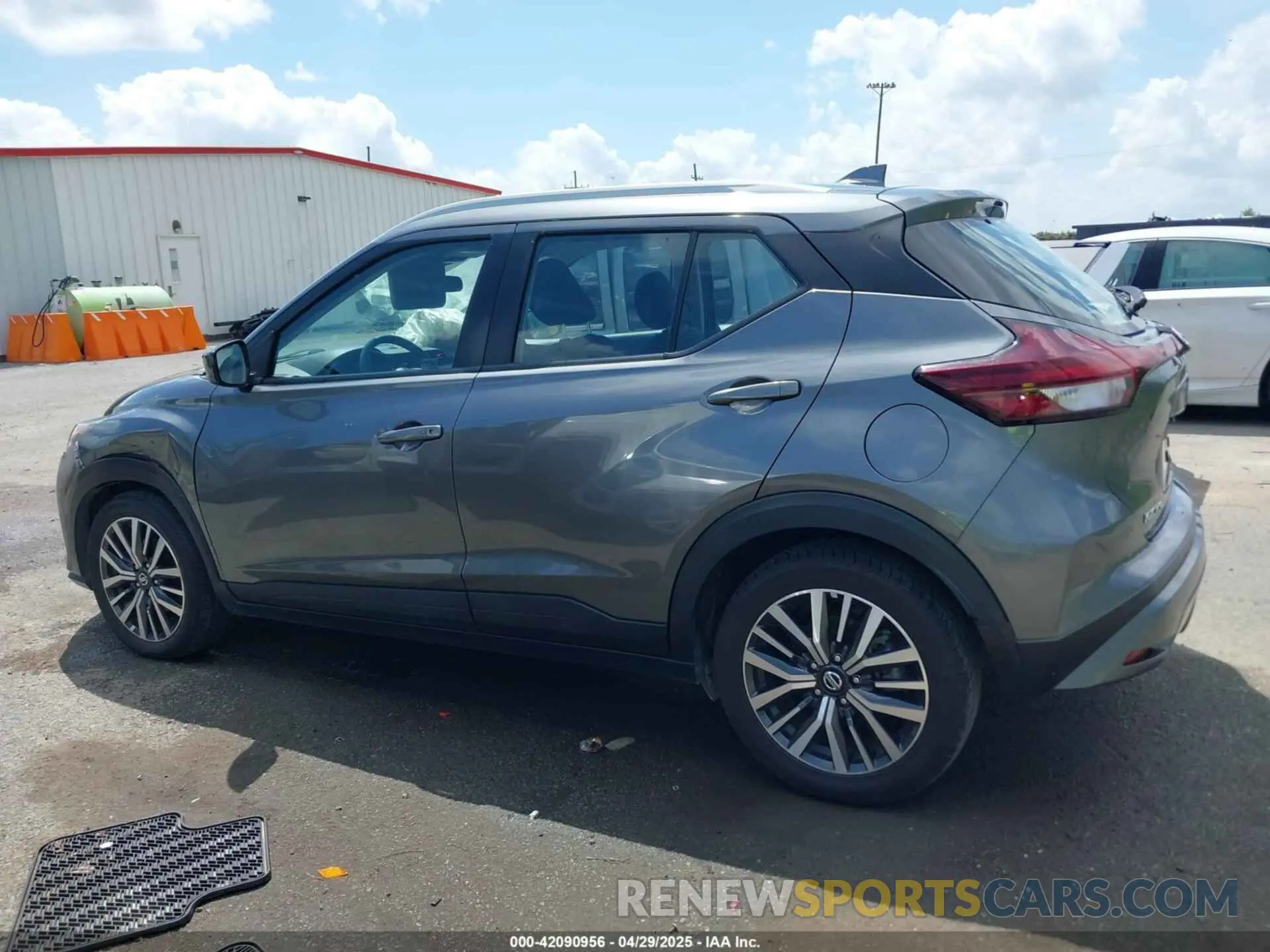14 fotografías del automóvil dañado 3N1CP5CV9ML510923 NISSAN KICKS 2021