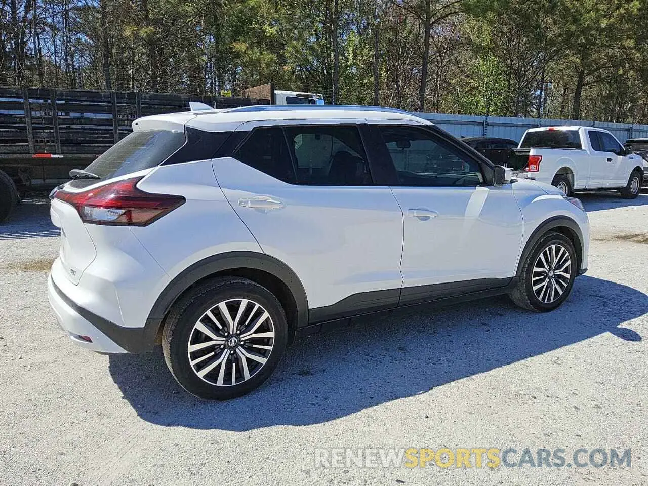 3 fotografías del automóvil dañado 3N1CP5CVXML466253 NISSAN KICKS 2021