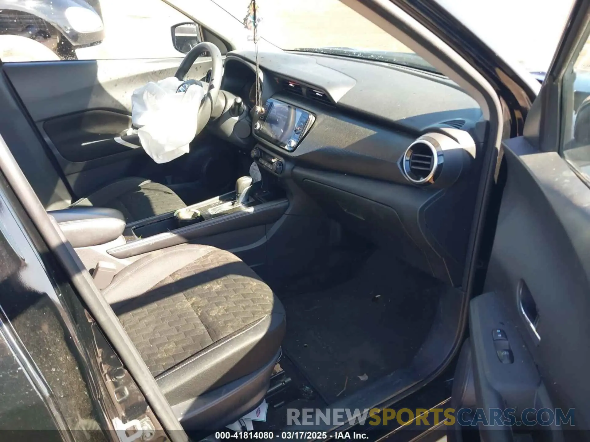 5 fotografías del automóvil dañado 3N1CP5CVXML523471 NISSAN KICKS 2021