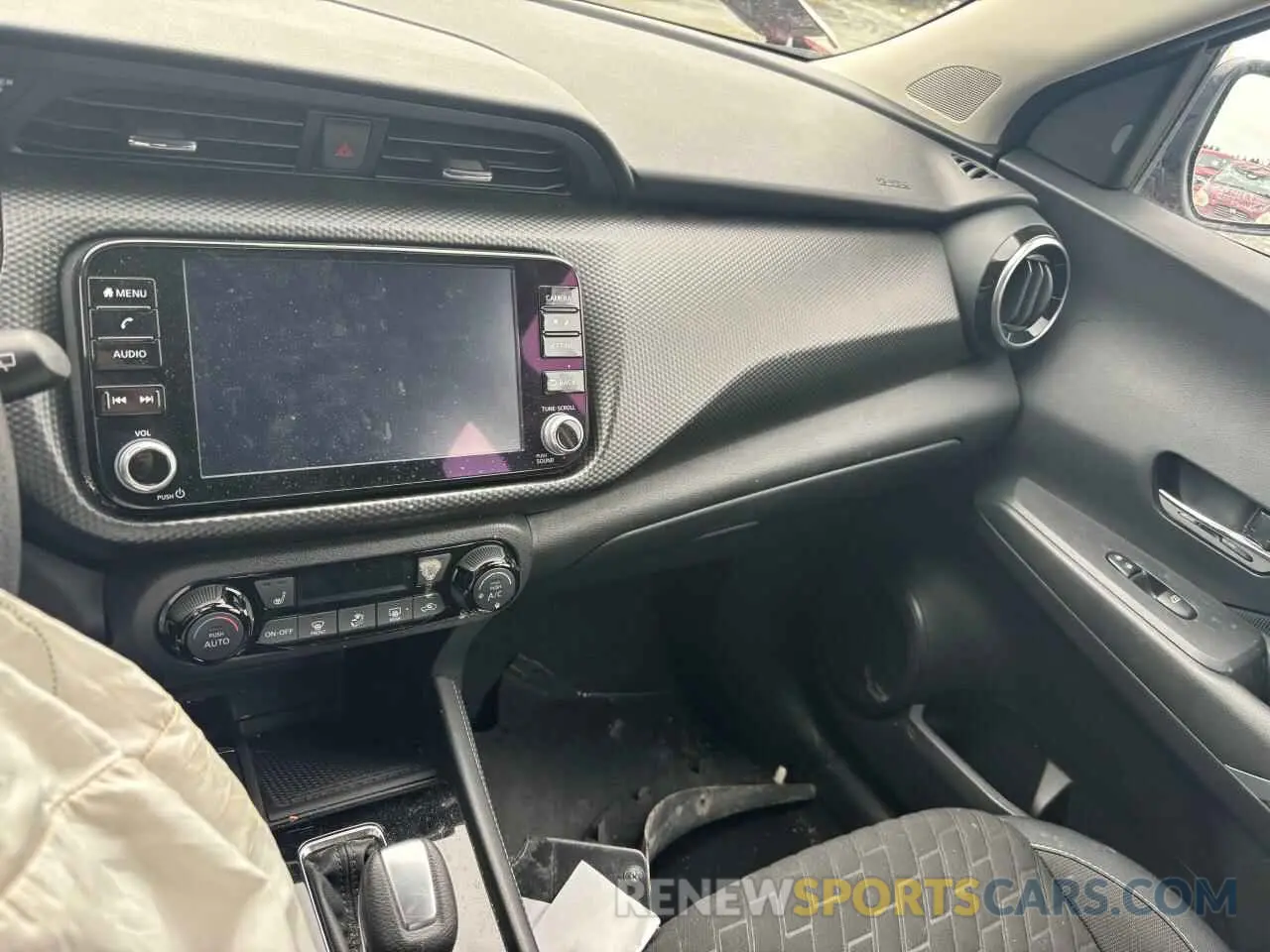 8 fotografías del automóvil dañado 3N1CP5CVXML555594 NISSAN KICKS 2021