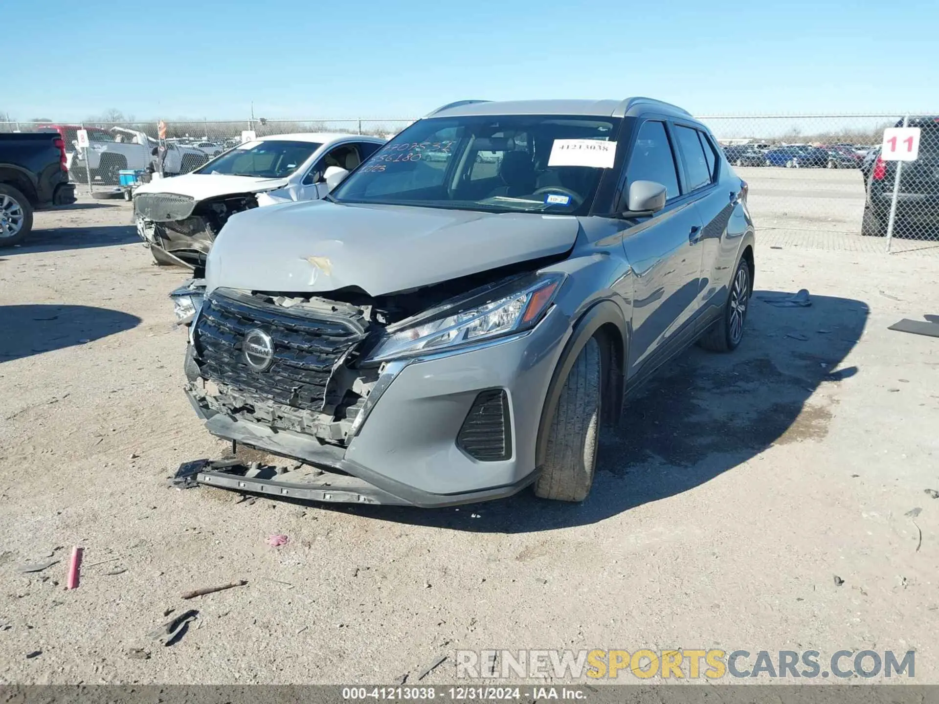 2 fotografías del automóvil dañado 3N1CP5CVXML556180 NISSAN KICKS 2021