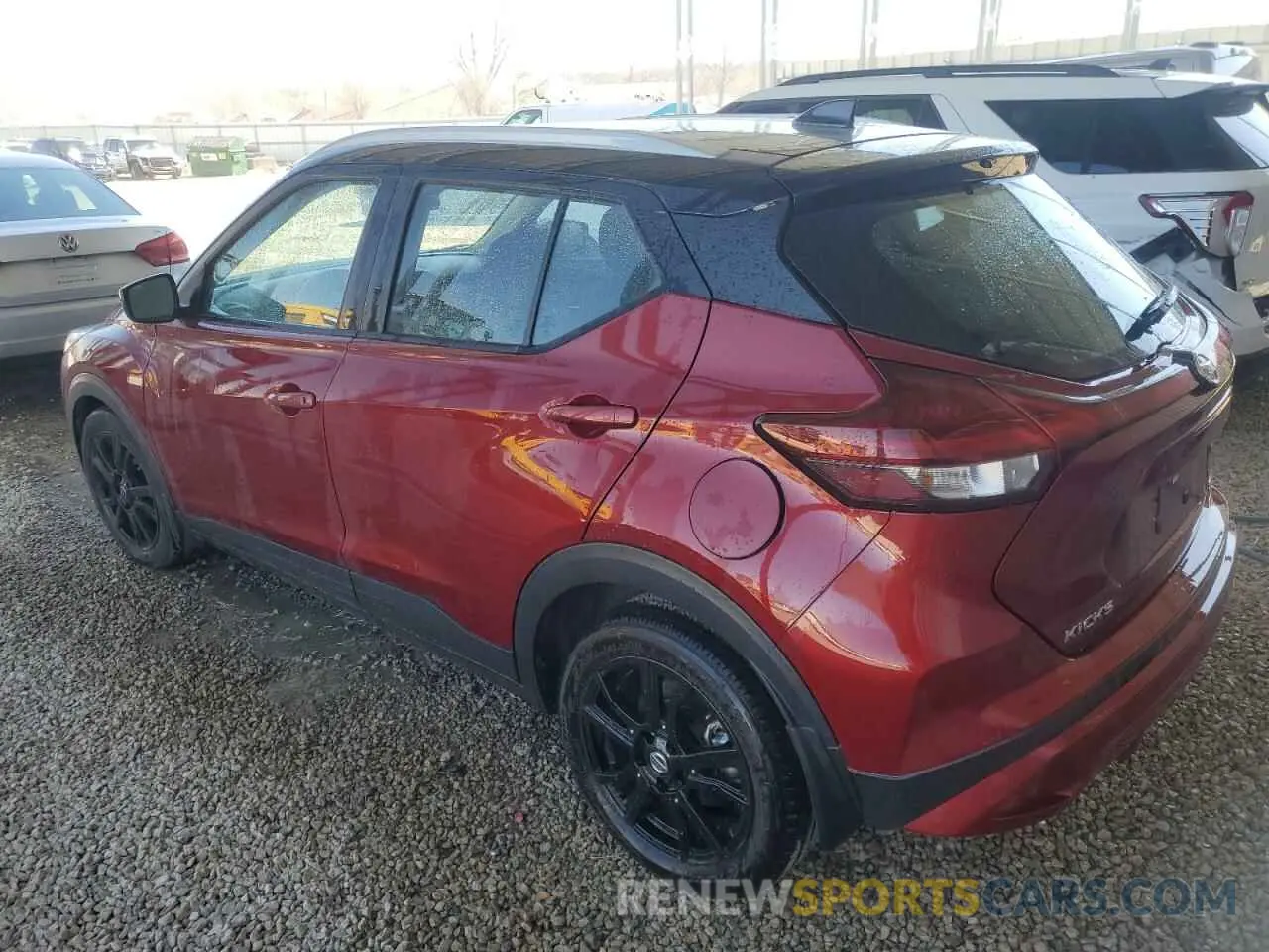 2 fotografías del automóvil dañado 3N1CP5CVXML566675 NISSAN KICKS 2021