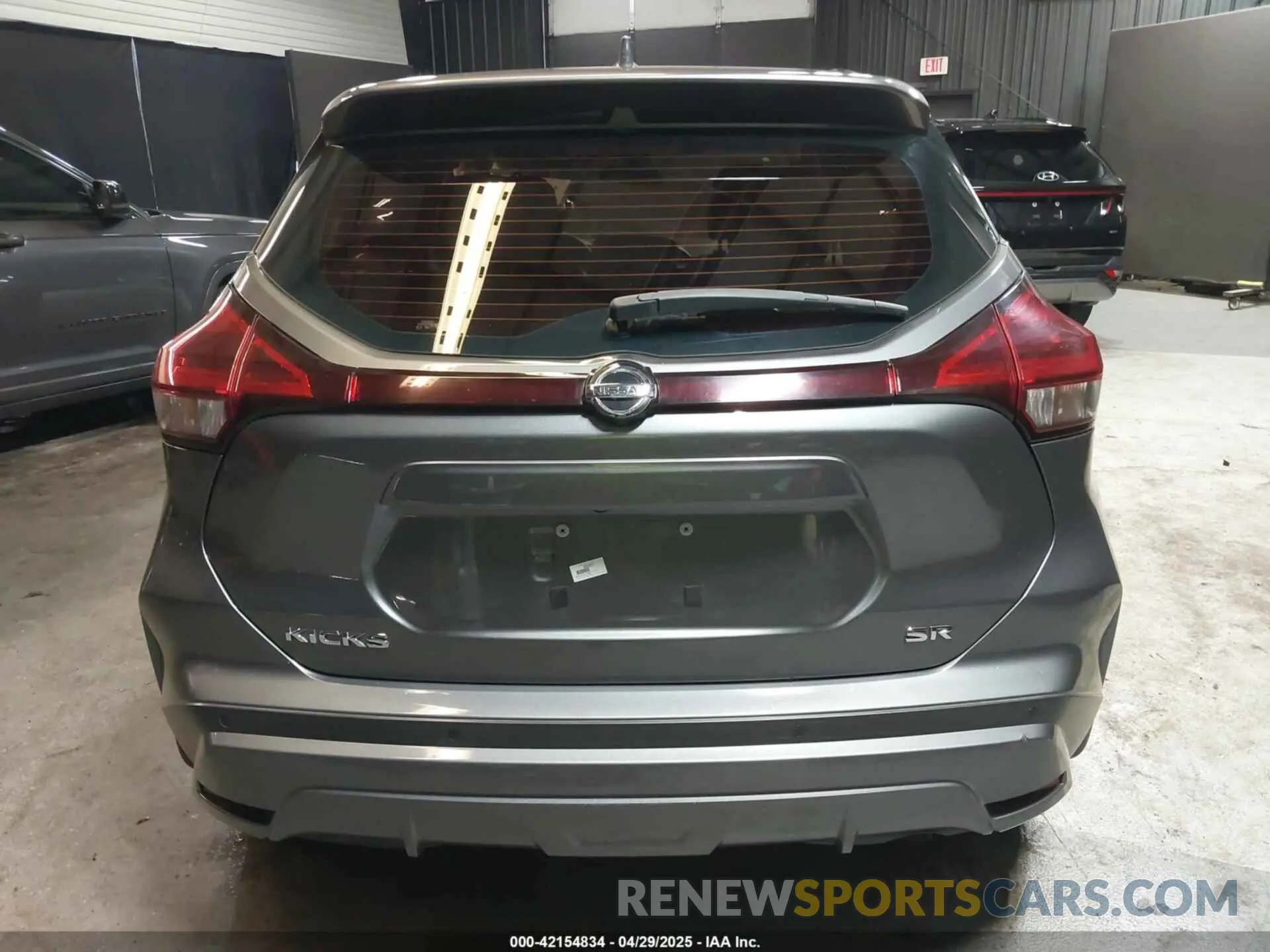 16 fotografías del automóvil dañado 3N1CP5DV1ML541758 NISSAN KICKS 2021