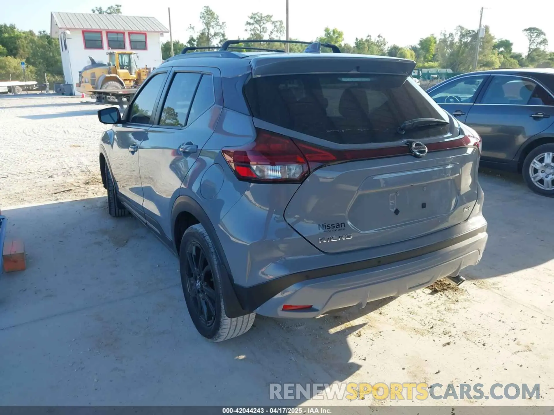 3 fotografías del automóvil dañado 3N1CP5DV1ML557619 NISSAN KICKS 2021