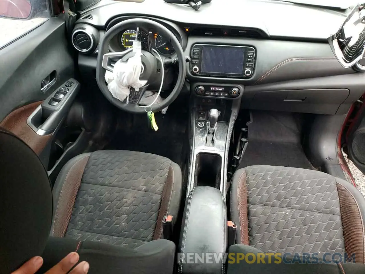 8 fotografías del automóvil dañado 3N1CP5DV3ML510656 NISSAN KICKS 2021
