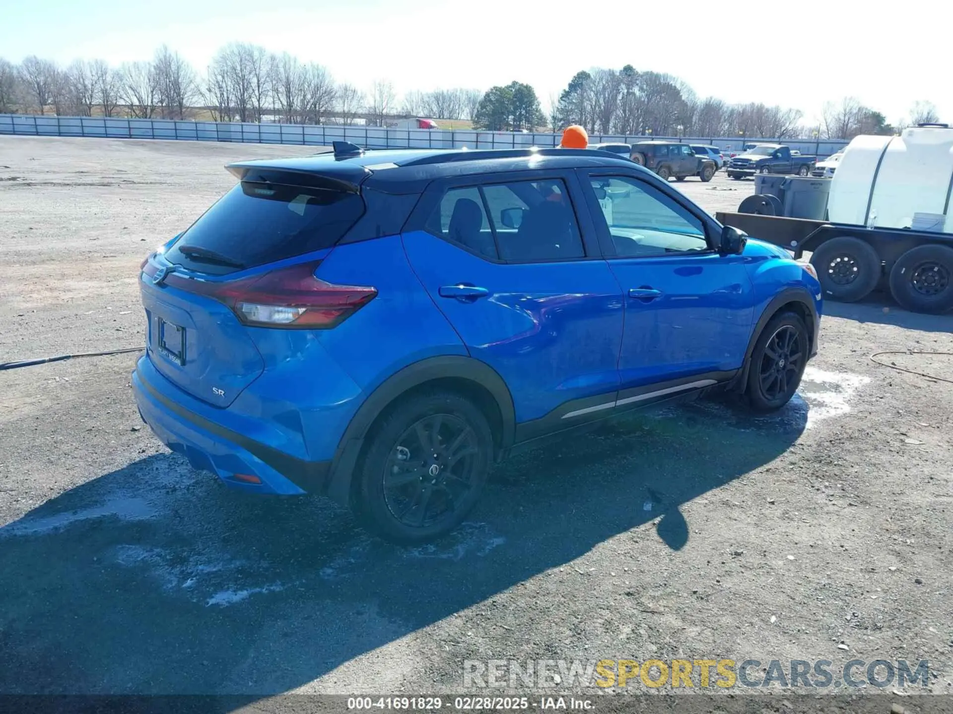 4 fotografías del automóvil dañado 3N1CP5DV3ML561218 NISSAN KICKS 2021