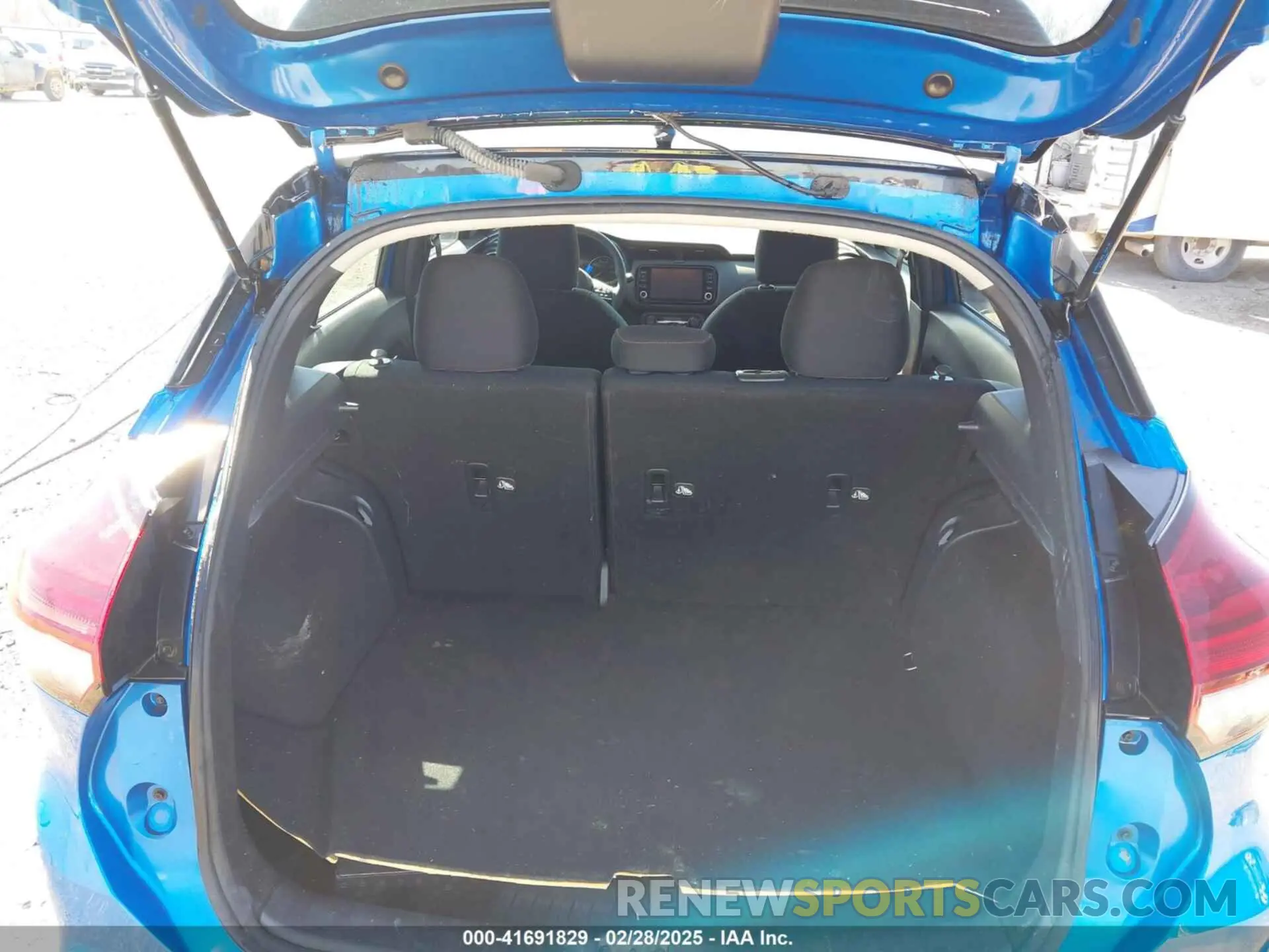 8 fotografías del automóvil dañado 3N1CP5DV3ML561218 NISSAN KICKS 2021
