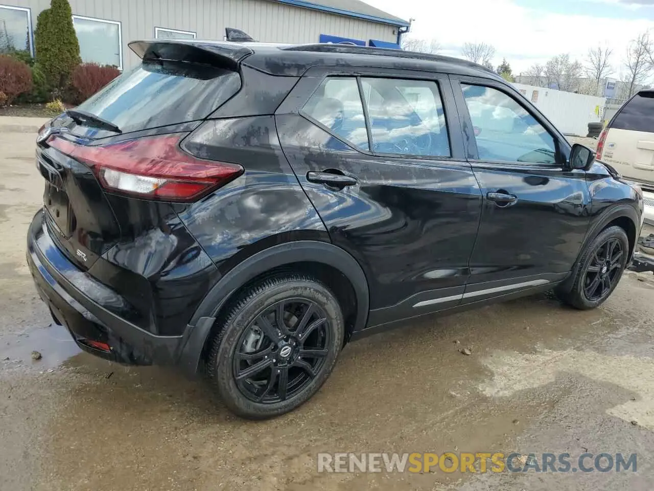 3 fotografías del automóvil dañado 3N1CP5DV3ML562966 NISSAN KICKS 2021