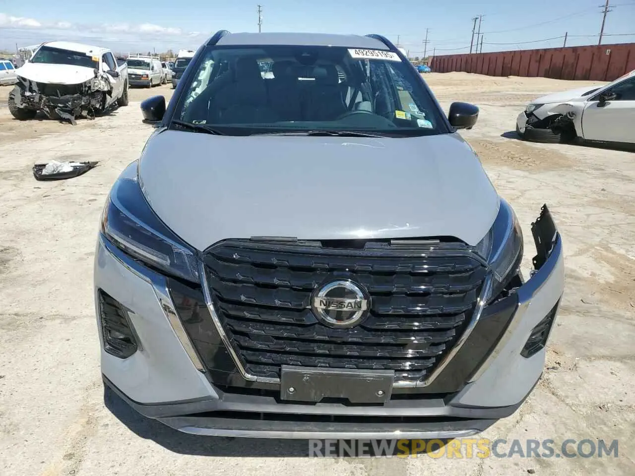 5 fotografías del automóvil dañado 3N1CP5DV4ML554214 NISSAN KICKS 2021