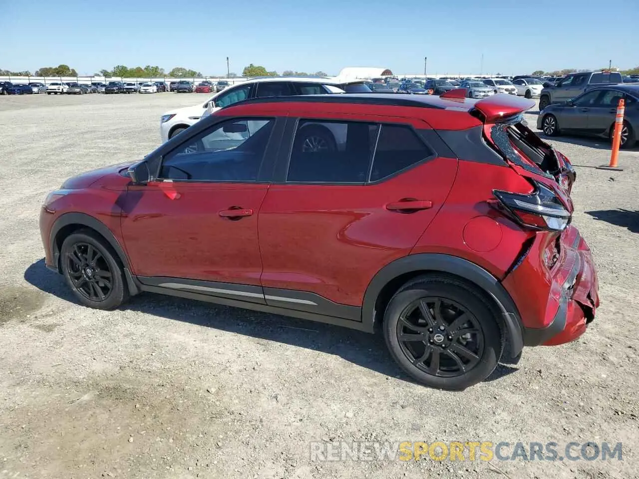 2 fotografías del automóvil dañado 3N1CP5DV5ML529760 NISSAN KICKS 2021