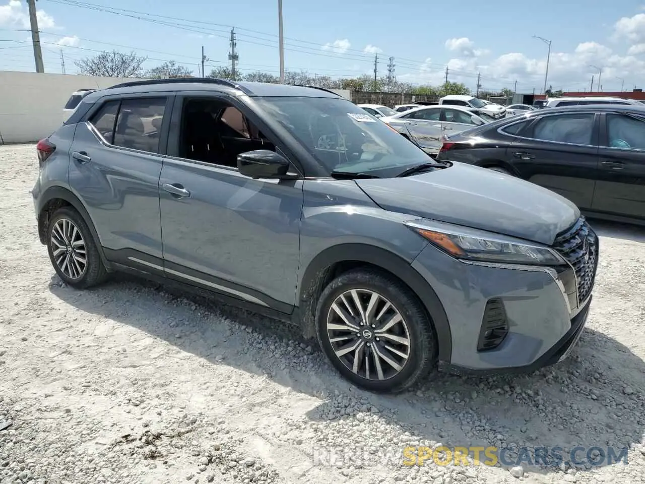 4 fotografías del automóvil dañado 3N1CP5DV5ML556425 NISSAN KICKS 2021