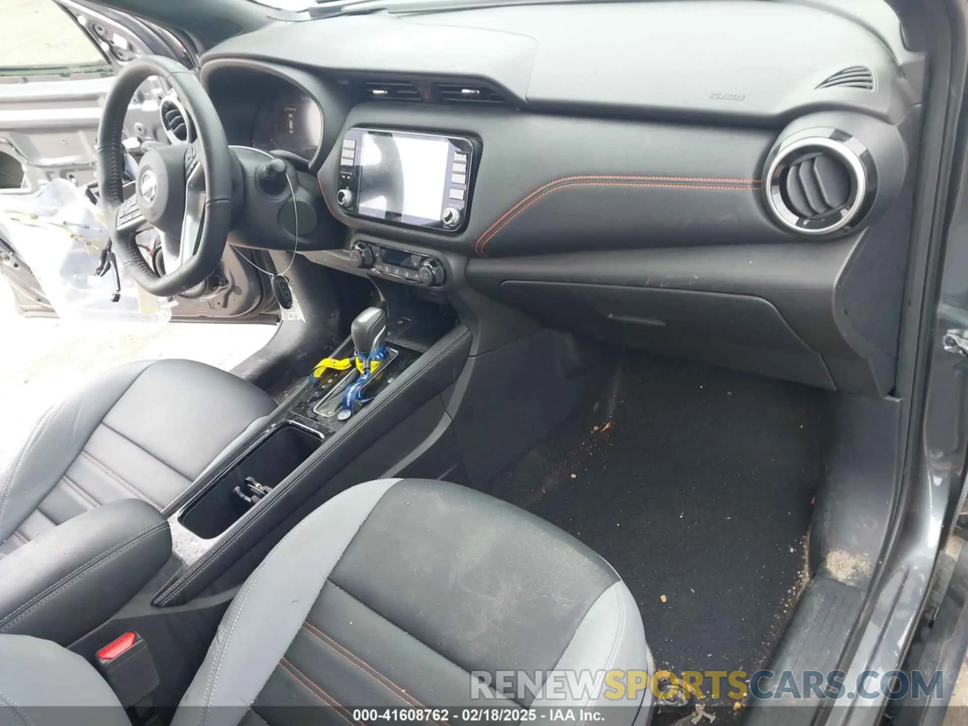 5 fotografías del automóvil dañado 3N1CP5DV6ML475675 NISSAN KICKS 2021