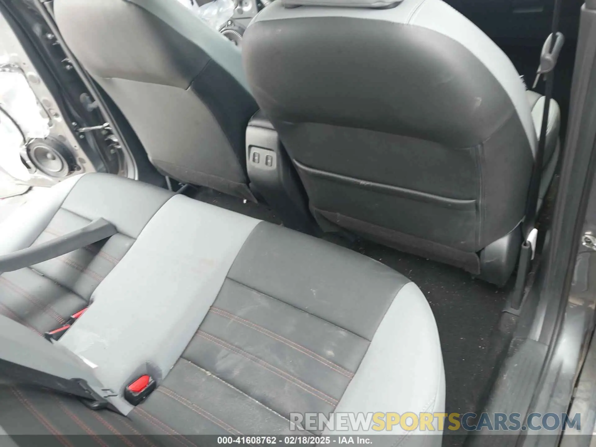 8 fotografías del automóvil dañado 3N1CP5DV6ML475675 NISSAN KICKS 2021