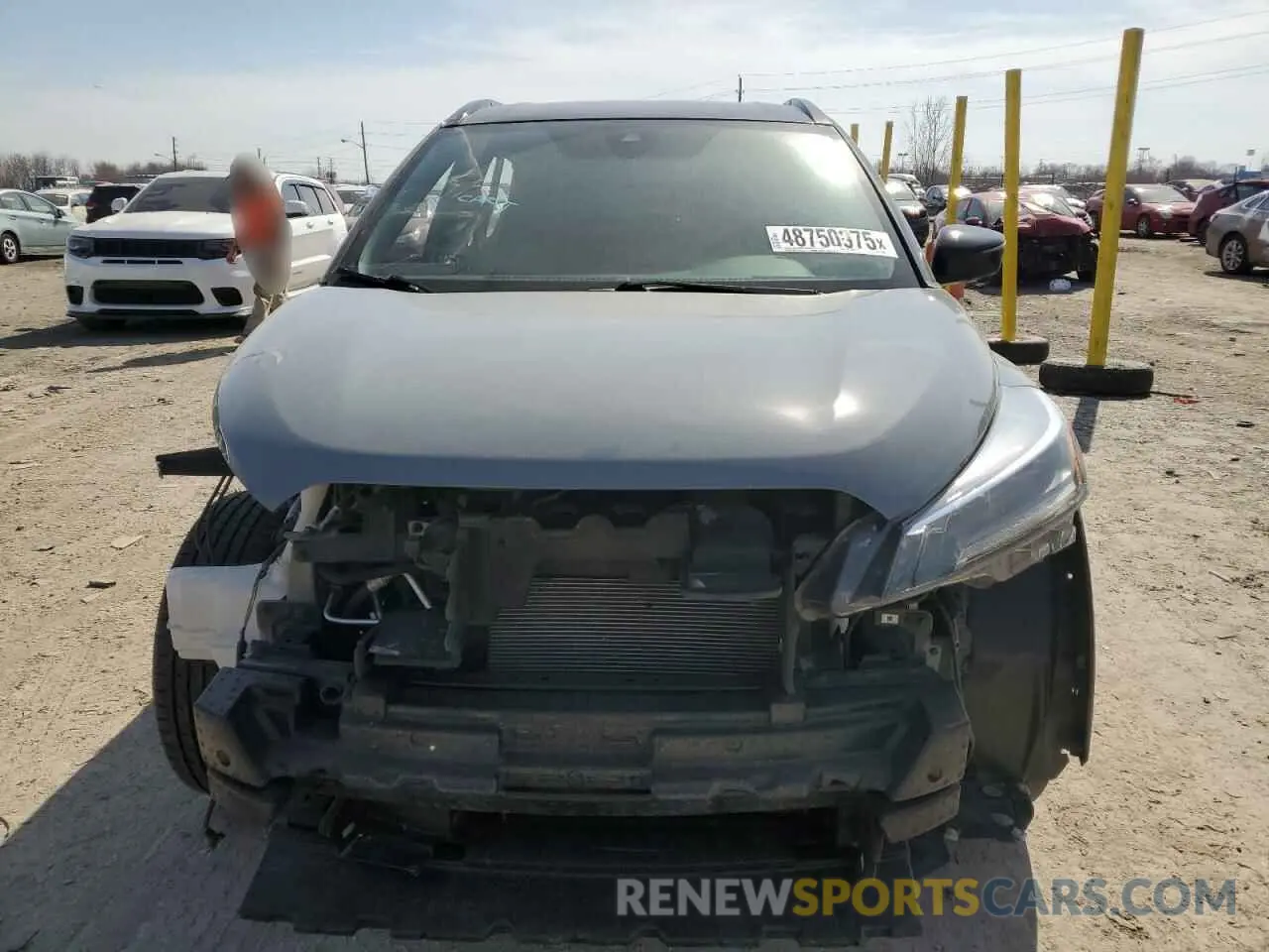5 fotografías del automóvil dañado 3N1CP5DV8ML474978 NISSAN KICKS 2021