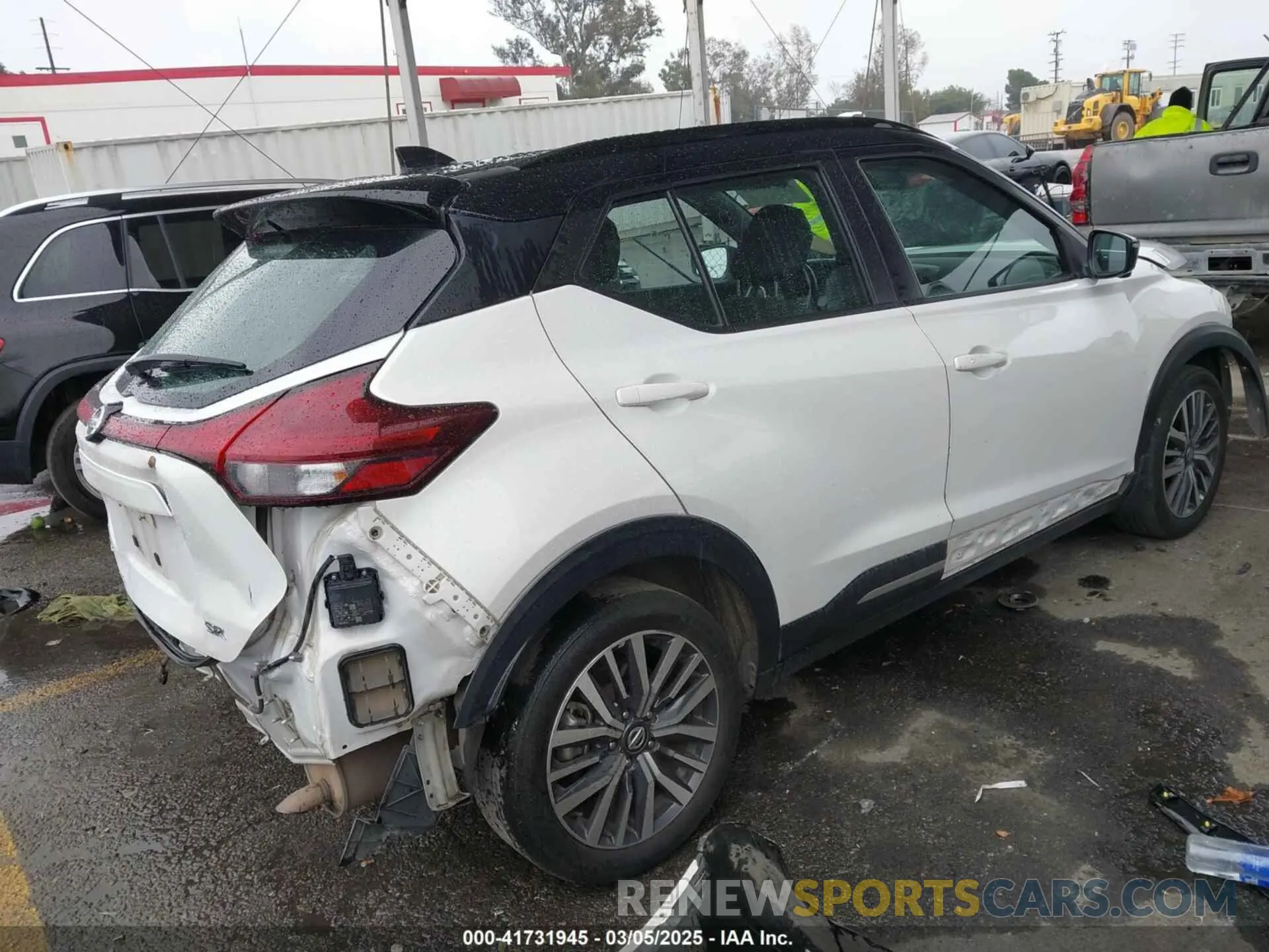 4 fotografías del automóvil dañado 3N1CP5DV9ML474827 NISSAN KICKS 2021