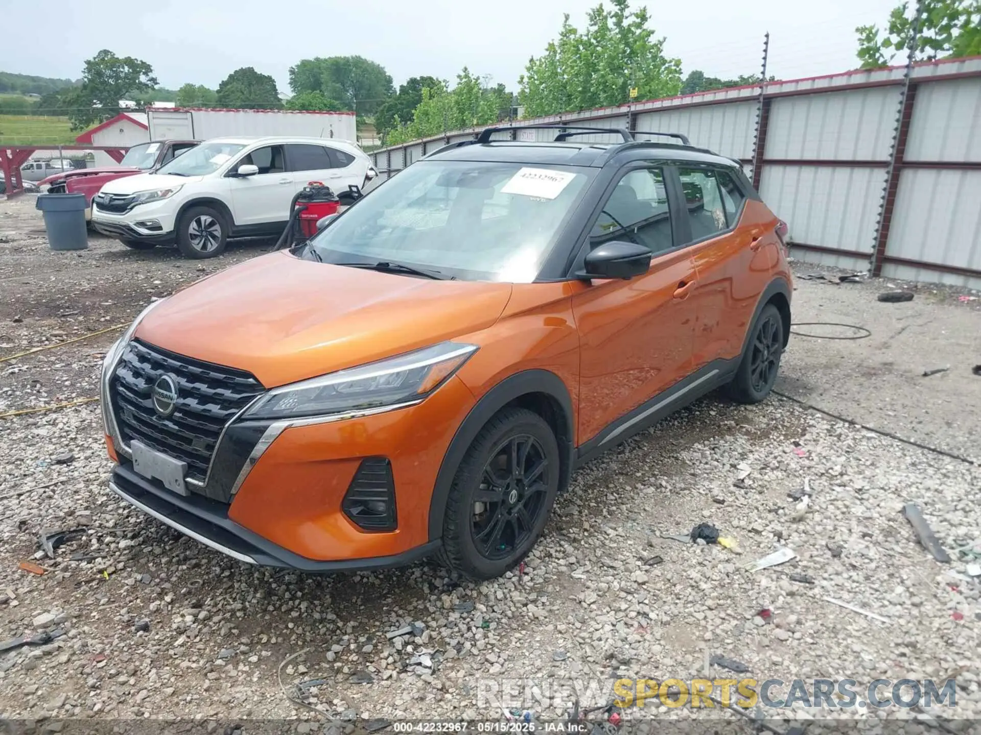 2 fotografías del automóvil dañado 3N1CP5DV9ML508992 NISSAN KICKS 2021