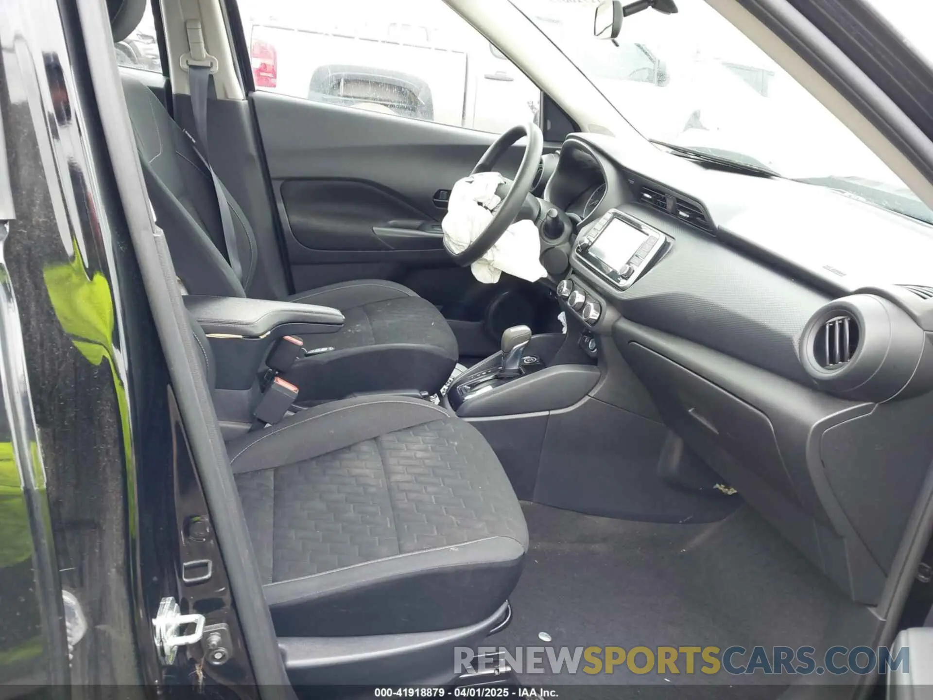 5 fotografías del automóvil dañado 3N1CP5BV0NL482271 NISSAN KICKS 2022