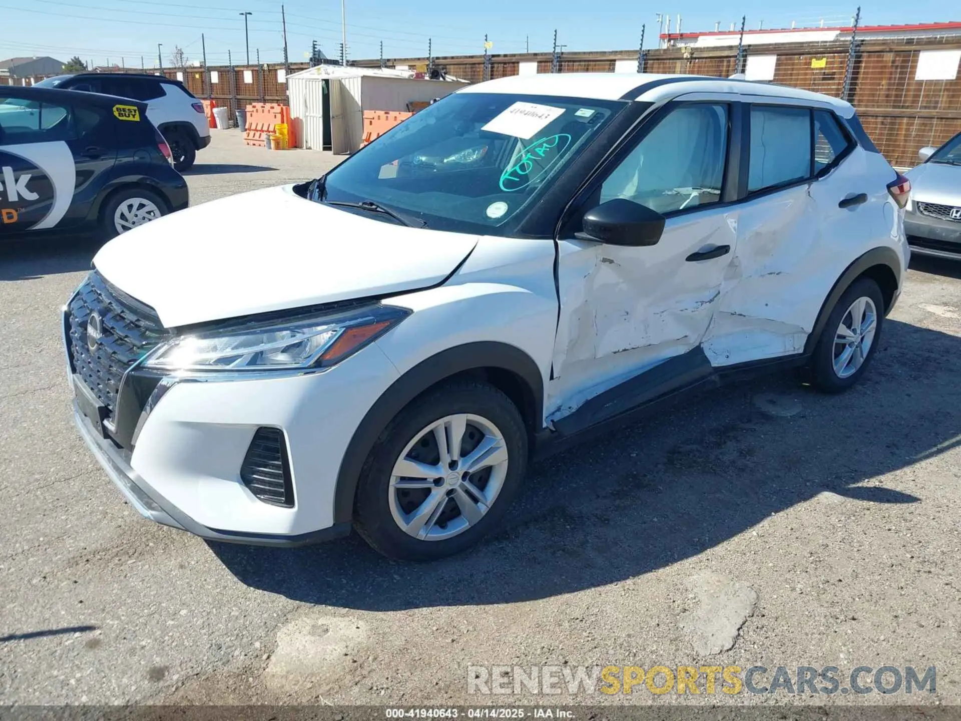 2 fotografías del automóvil dañado 3N1CP5BV0NL518752 NISSAN KICKS 2022