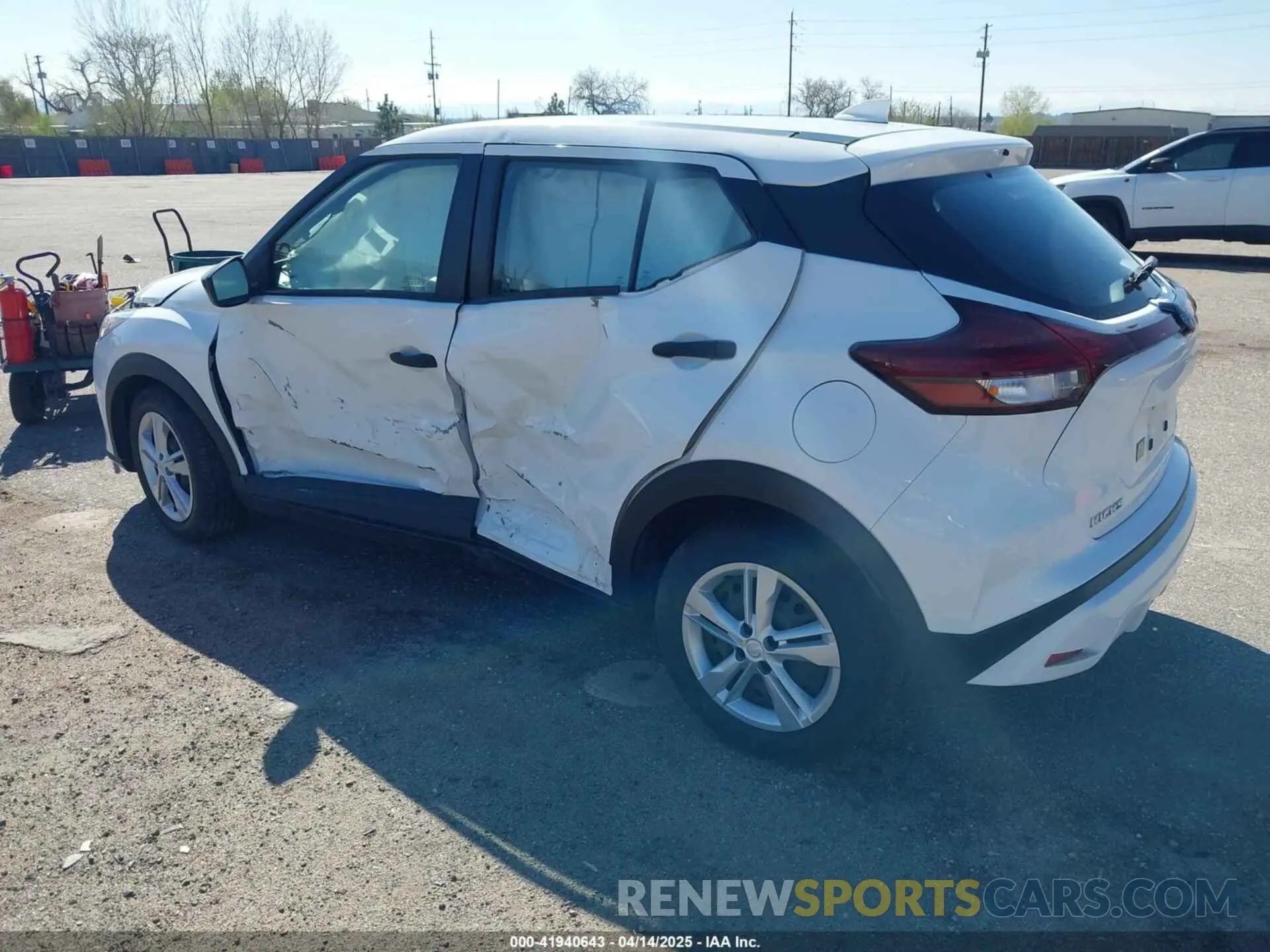3 fotografías del automóvil dañado 3N1CP5BV0NL518752 NISSAN KICKS 2022