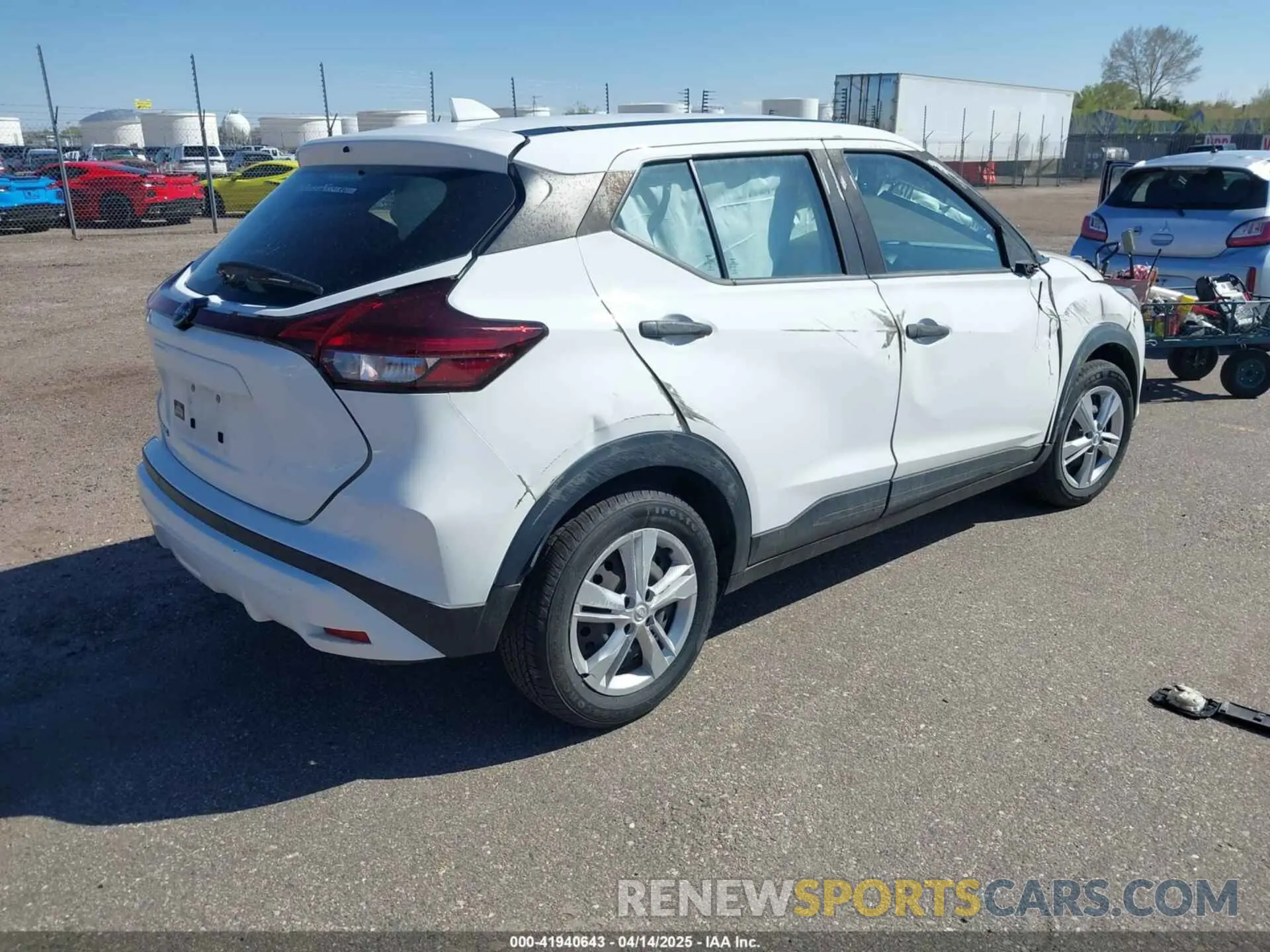 4 fotografías del automóvil dañado 3N1CP5BV0NL518752 NISSAN KICKS 2022