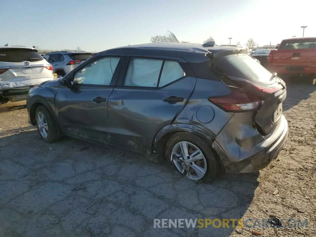 2 fotografías del automóvil dañado 3N1CP5BV1NL484000 NISSAN KICKS 2022