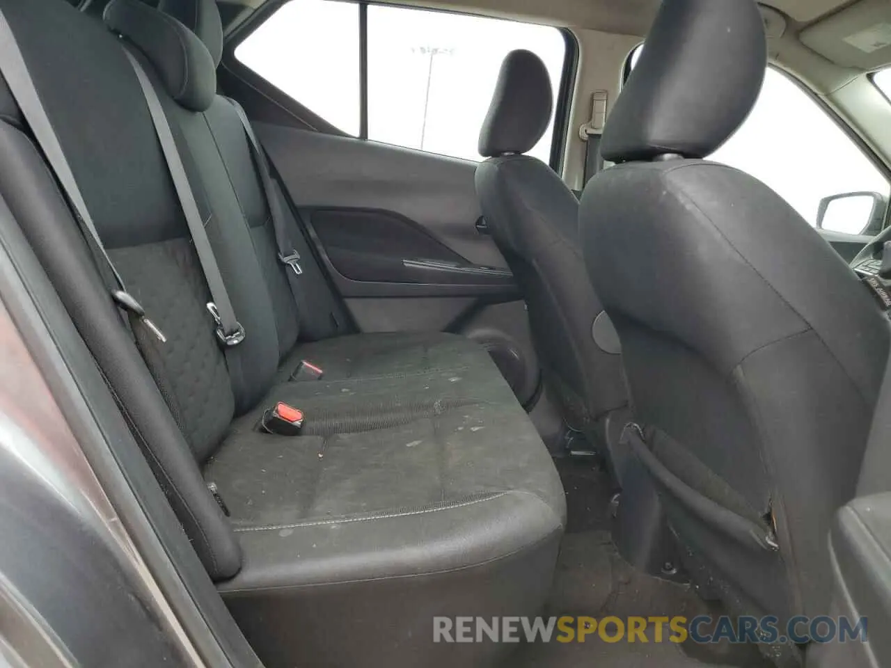10 fotografías del automóvil dañado 3N1CP5BV3NL483513 NISSAN KICKS 2022