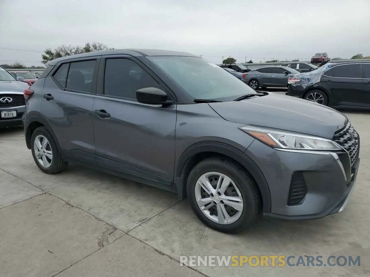 4 fotografías del automóvil dañado 3N1CP5BV3NL483513 NISSAN KICKS 2022
