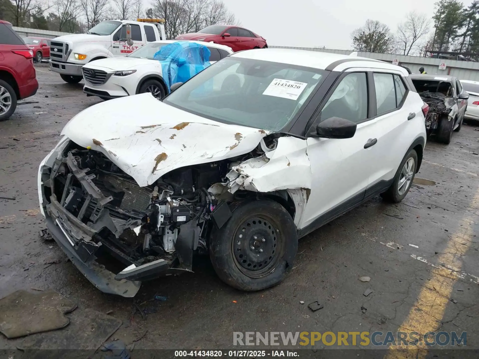 2 fotografías del automóvil dañado 3N1CP5BV3NL511472 NISSAN KICKS 2022