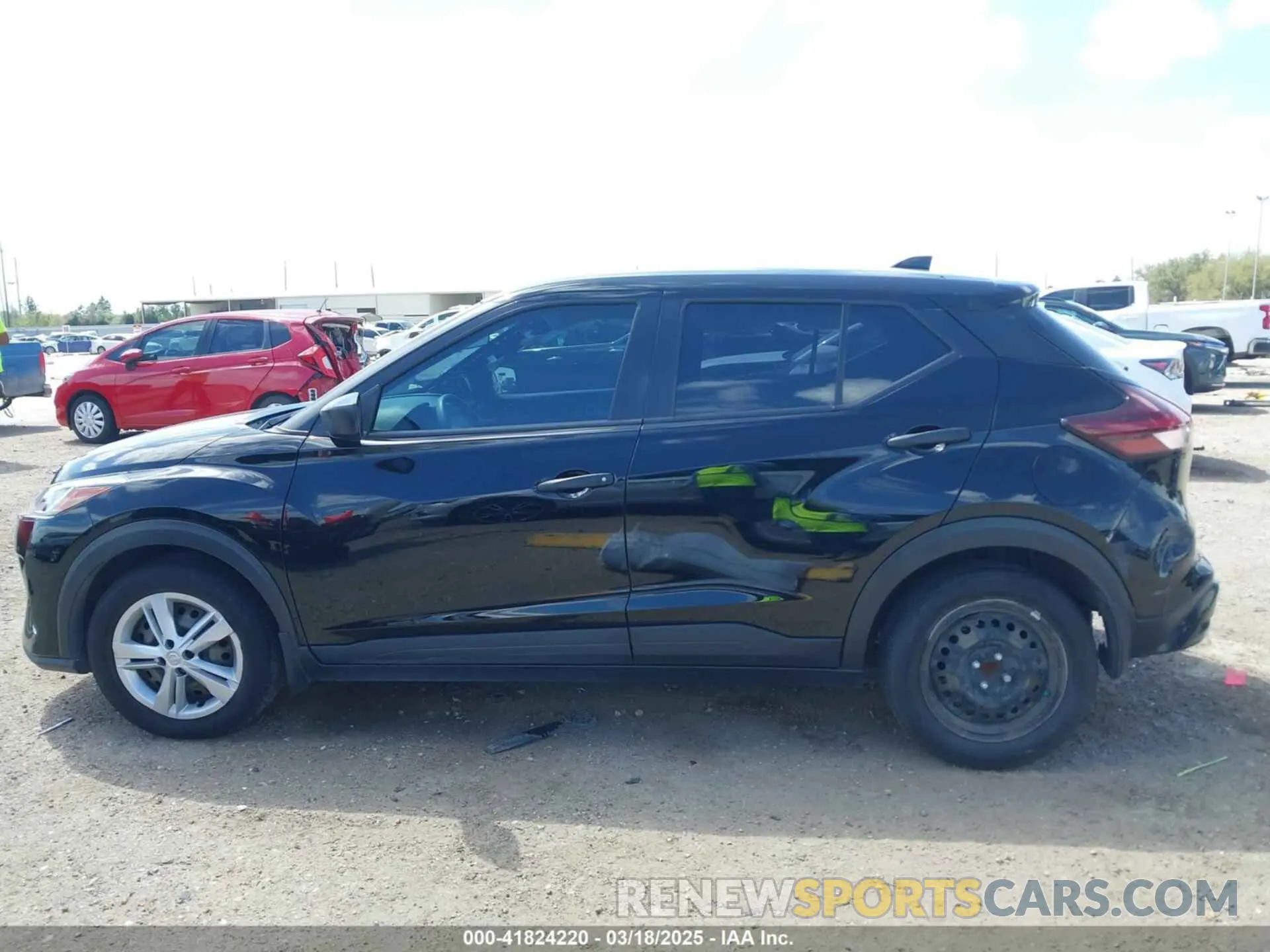 14 fotografías del automóvil dañado 3N1CP5BV3NL514002 NISSAN KICKS 2022