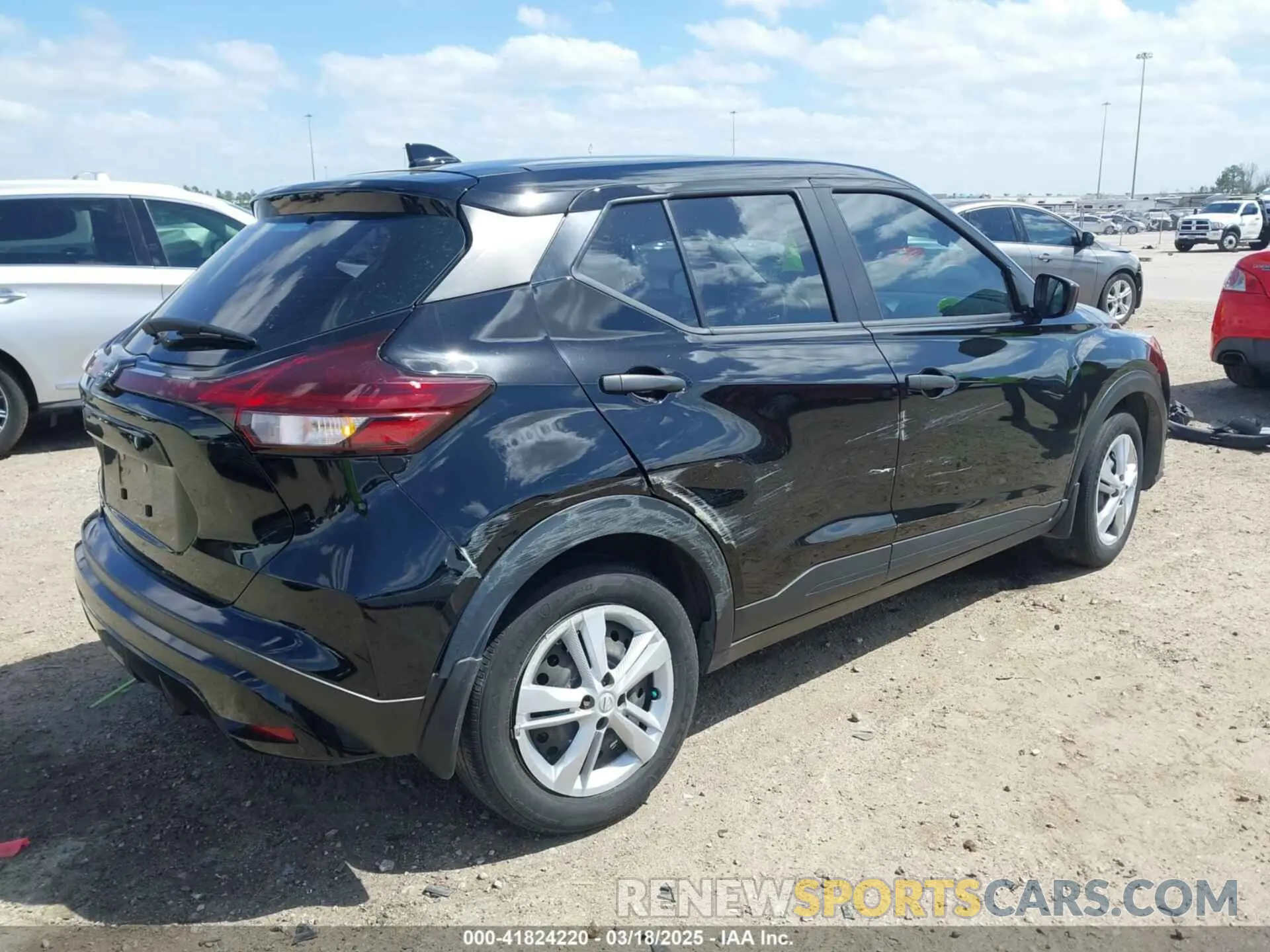 4 fotografías del automóvil dañado 3N1CP5BV3NL514002 NISSAN KICKS 2022