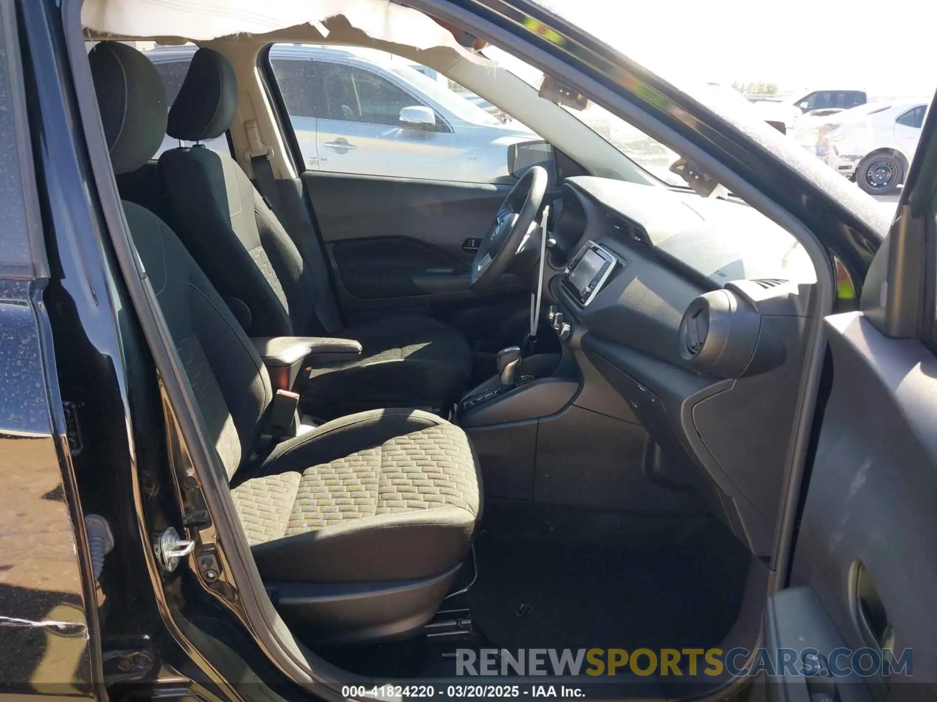 5 fotografías del automóvil dañado 3N1CP5BV3NL514002 NISSAN KICKS 2022