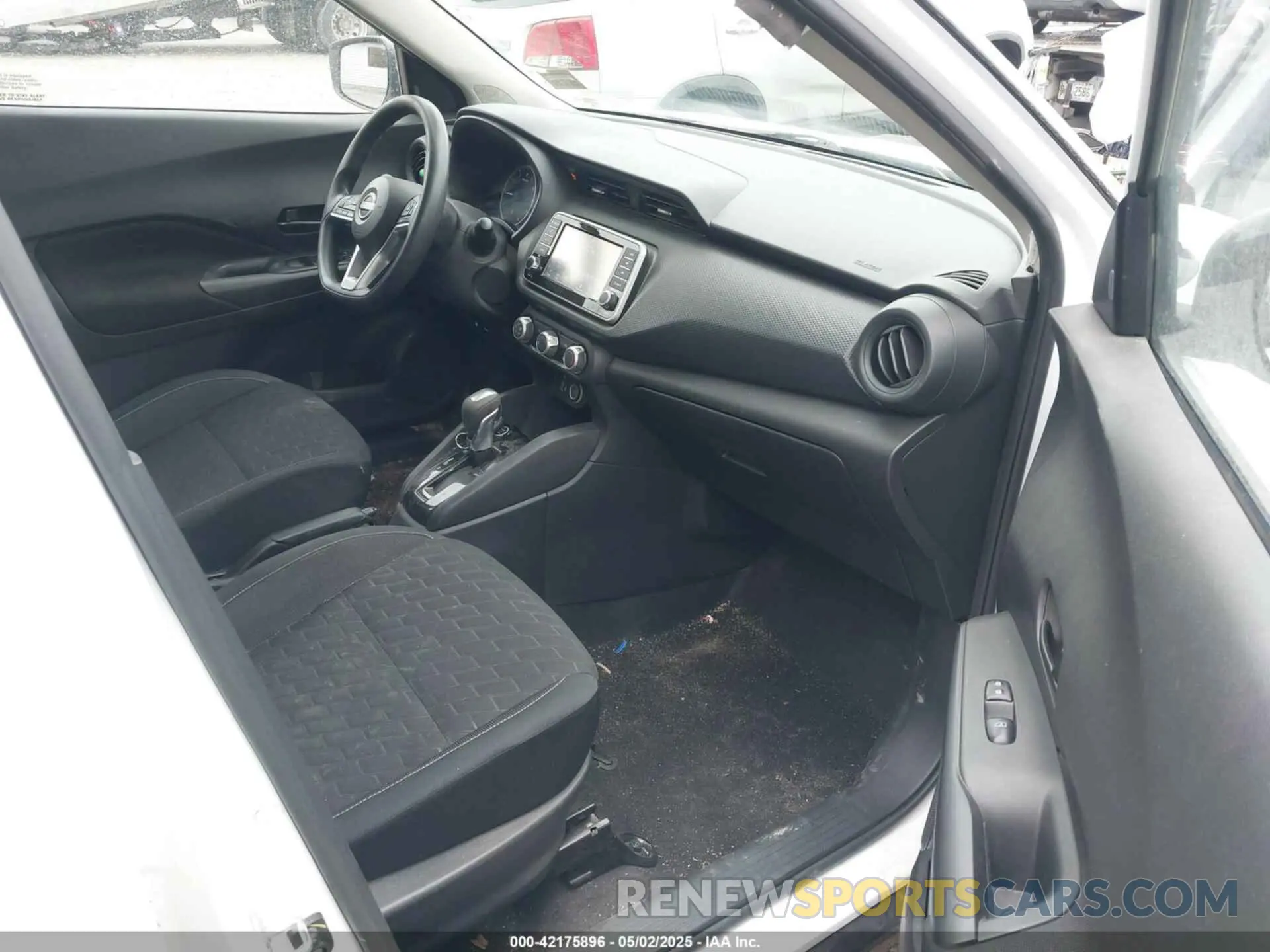 5 fotografías del automóvil dañado 3N1CP5BV5NL506726 NISSAN KICKS 2022