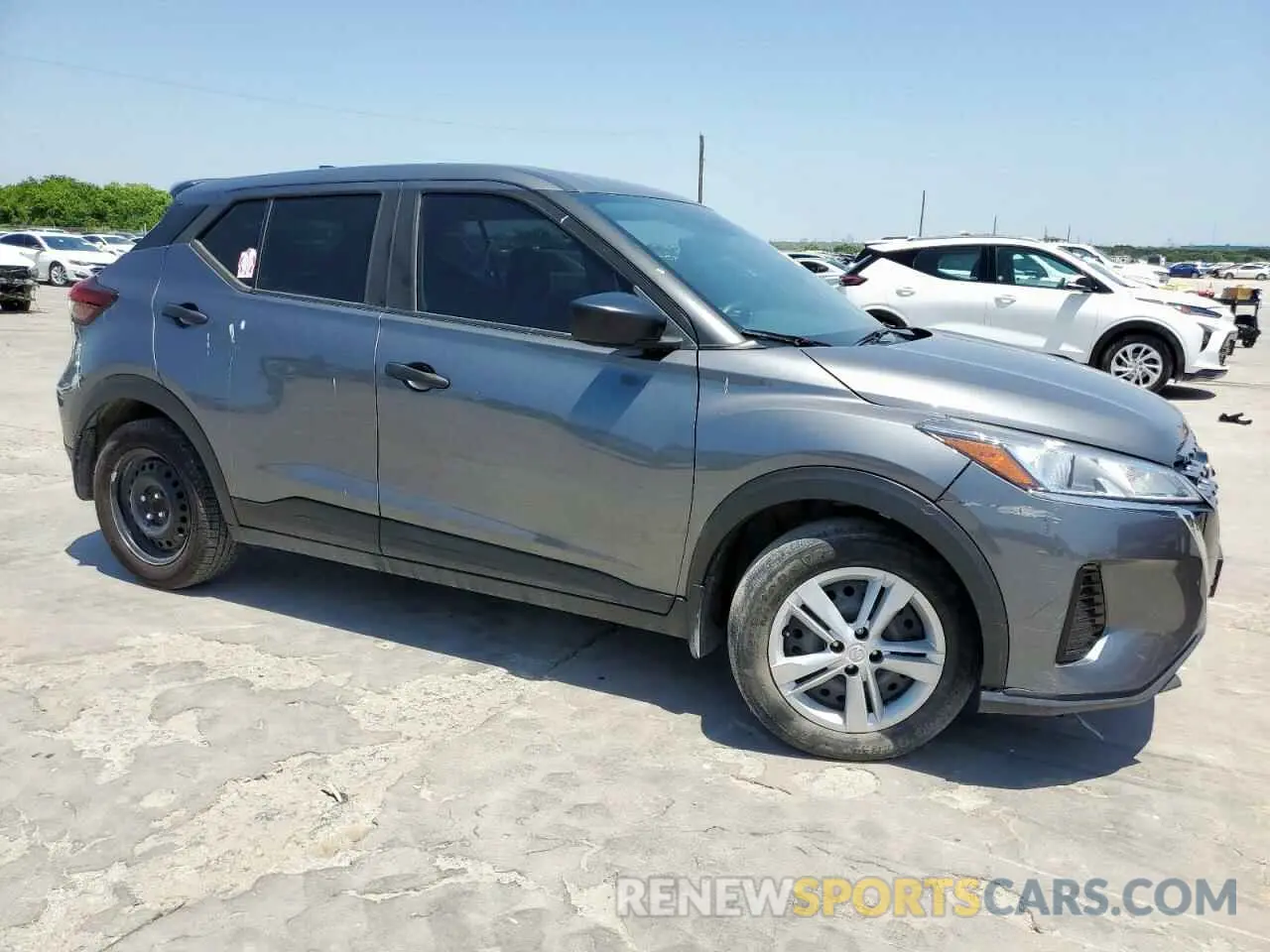 4 fotografías del automóvil dañado 3N1CP5BV6NL475308 NISSAN KICKS 2022