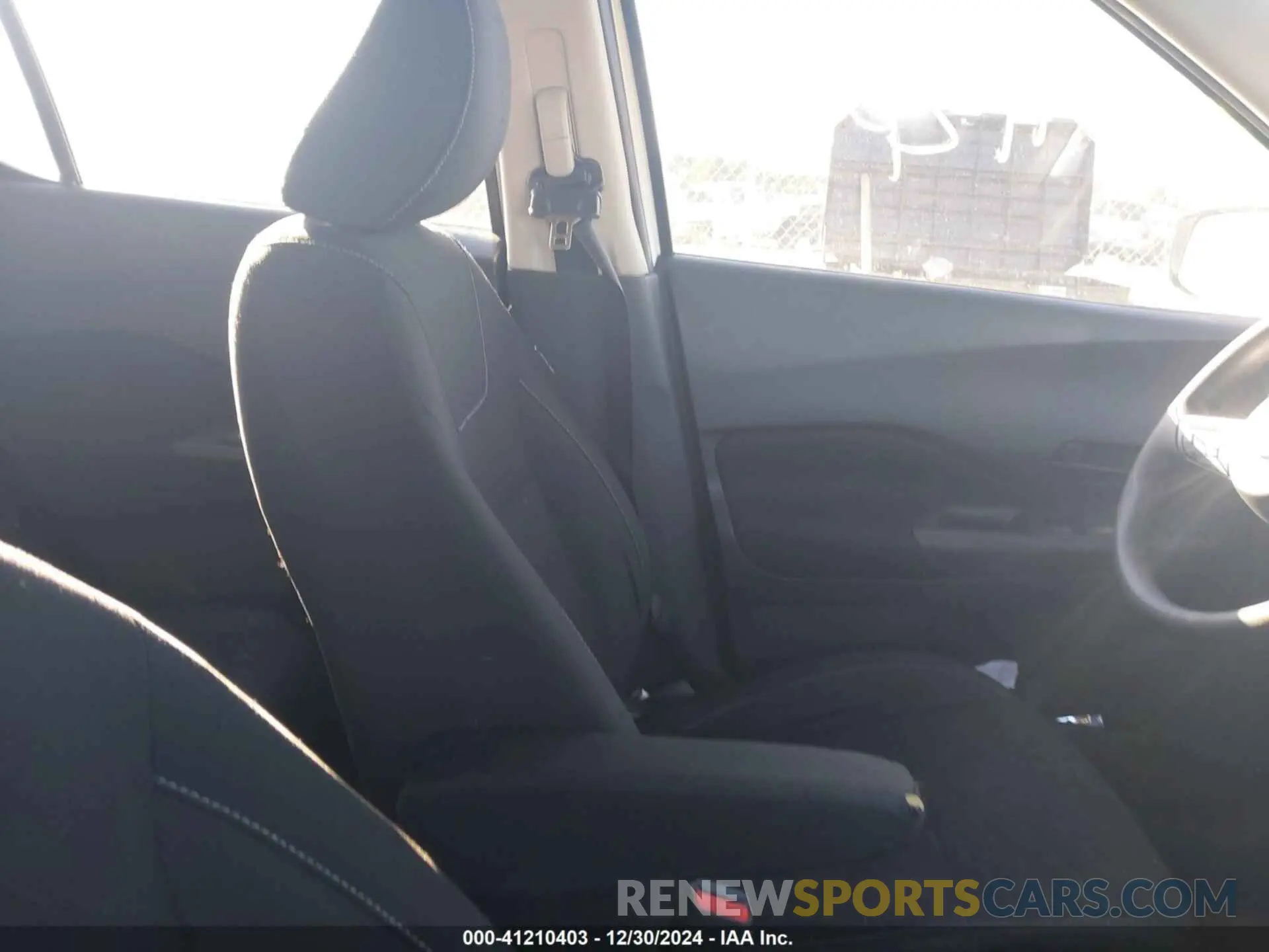 5 fotografías del automóvil dañado 3N1CP5BV7NL493025 NISSAN KICKS 2022