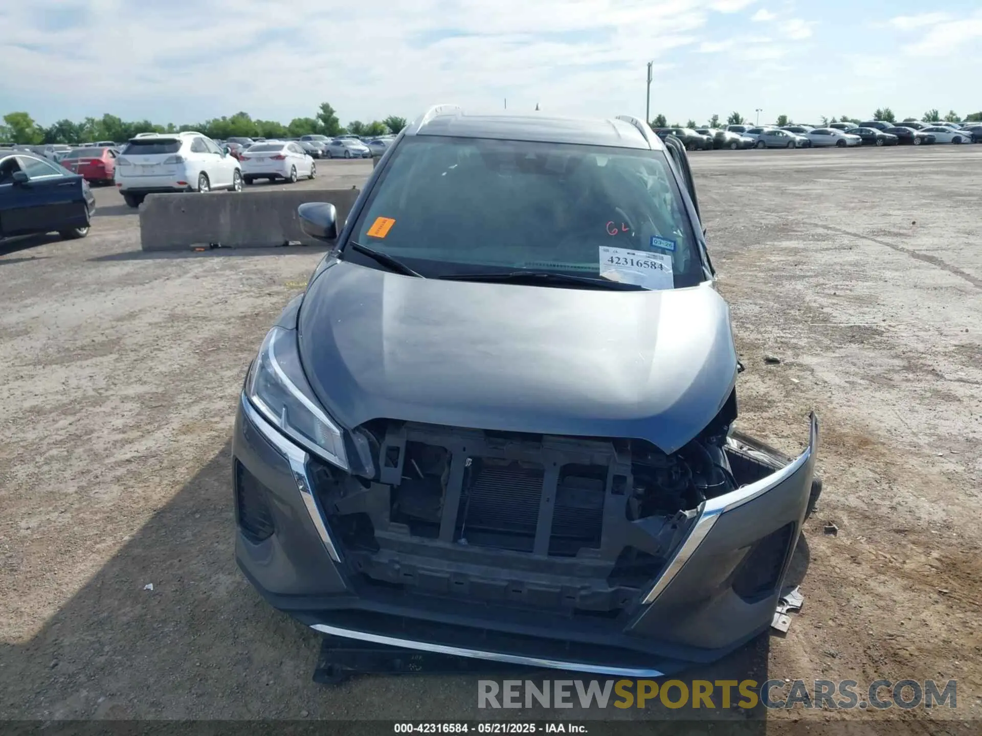 12 fotografías del automóvil dañado 3N1CP5CV1NL522243 NISSAN KICKS 2022