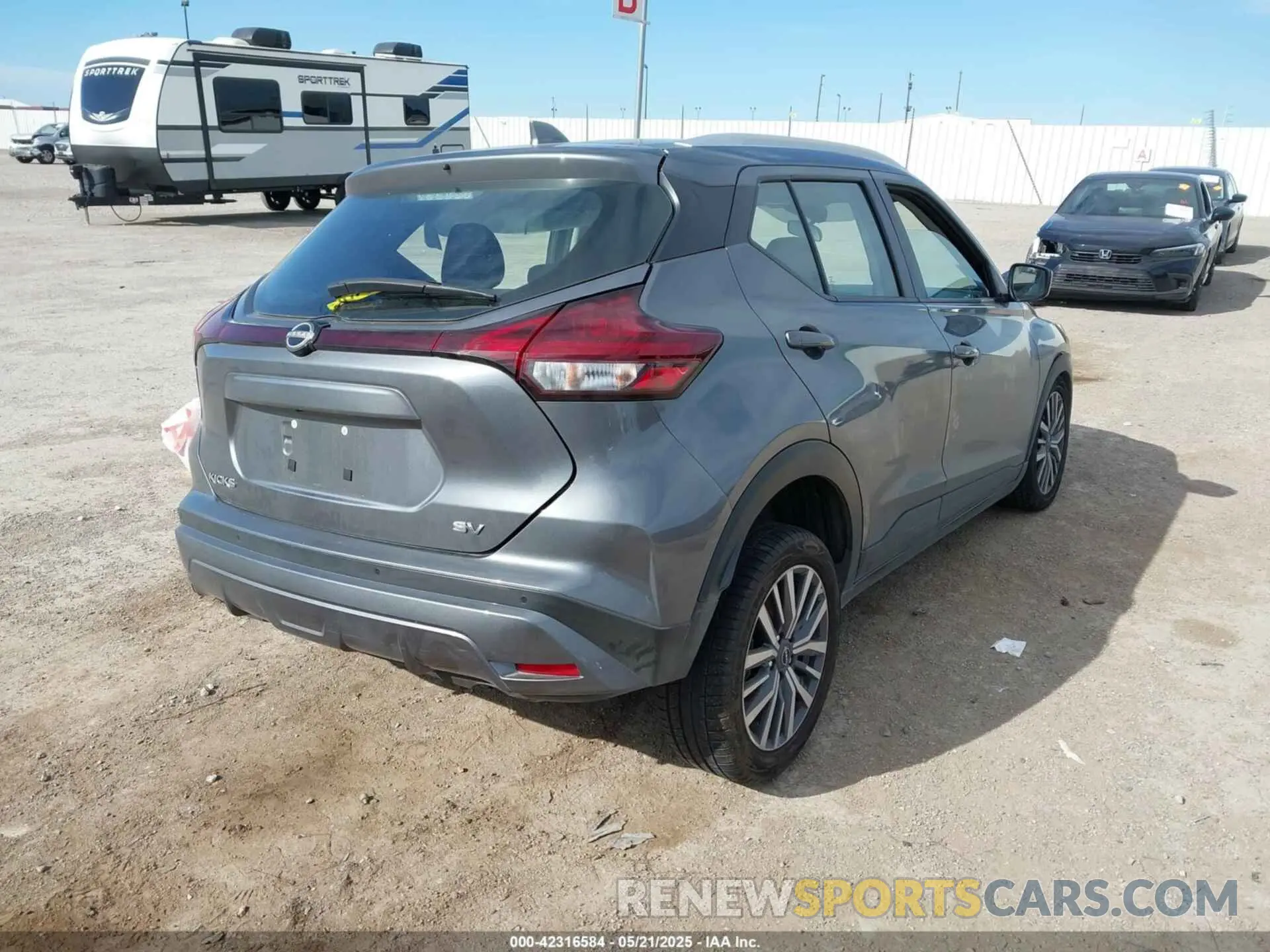 4 fotografías del automóvil dañado 3N1CP5CV1NL522243 NISSAN KICKS 2022